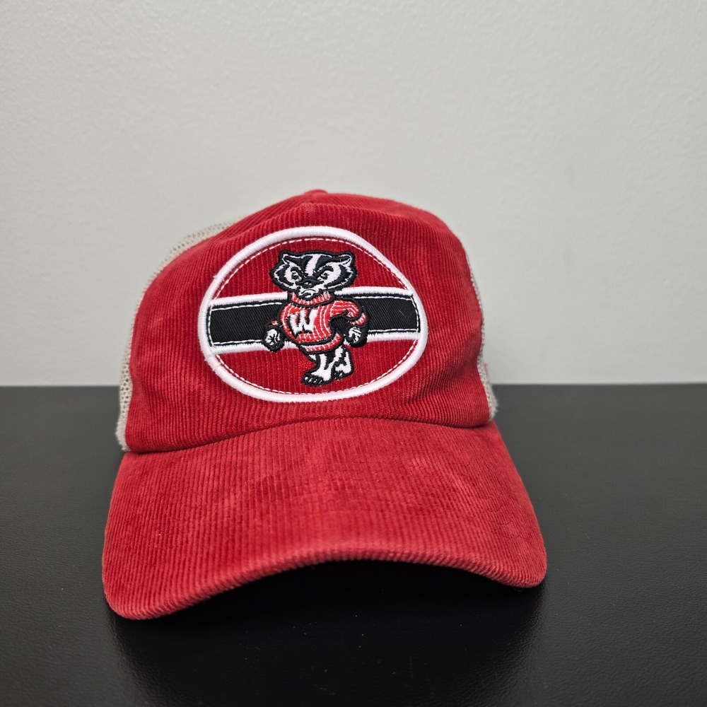 Wisconsin Badgers Hat Cap Mens Strap Back Red Patch Logo NCAA College‎ Football